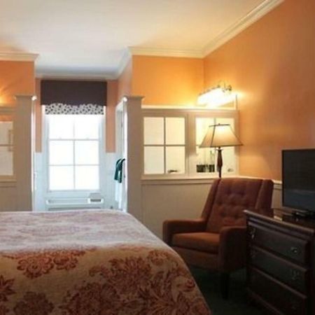 County Clare Inn Milwaukee Ngoại thất bức ảnh