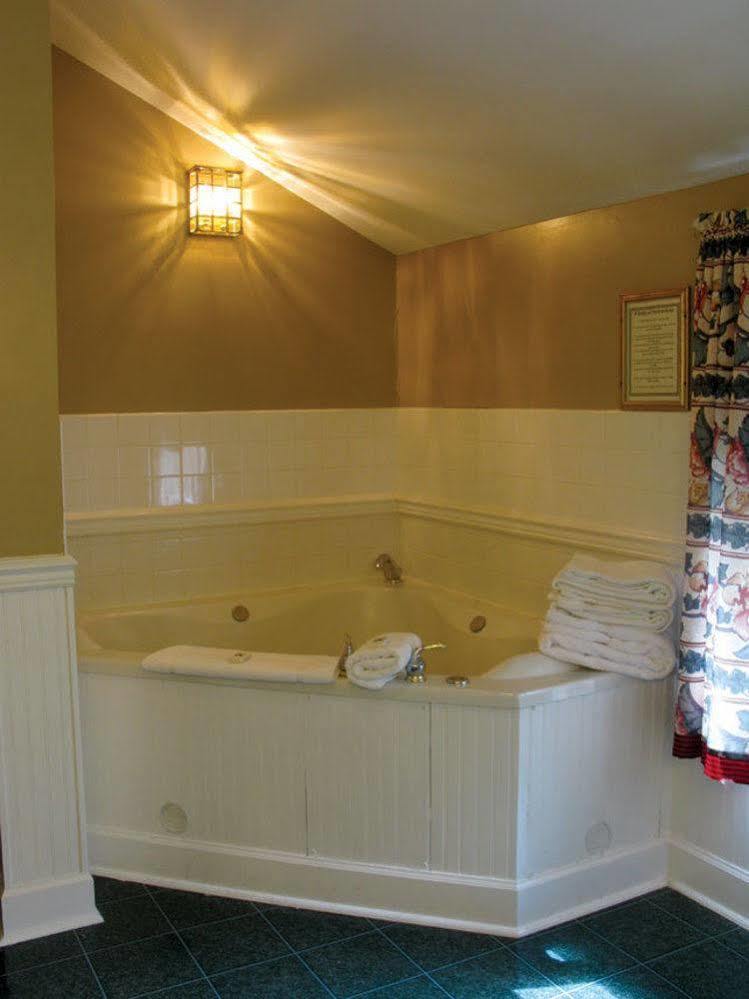 County Clare Inn Milwaukee Ngoại thất bức ảnh