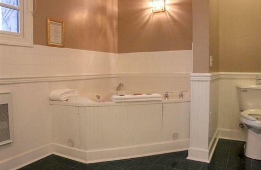 County Clare Inn Milwaukee Ngoại thất bức ảnh