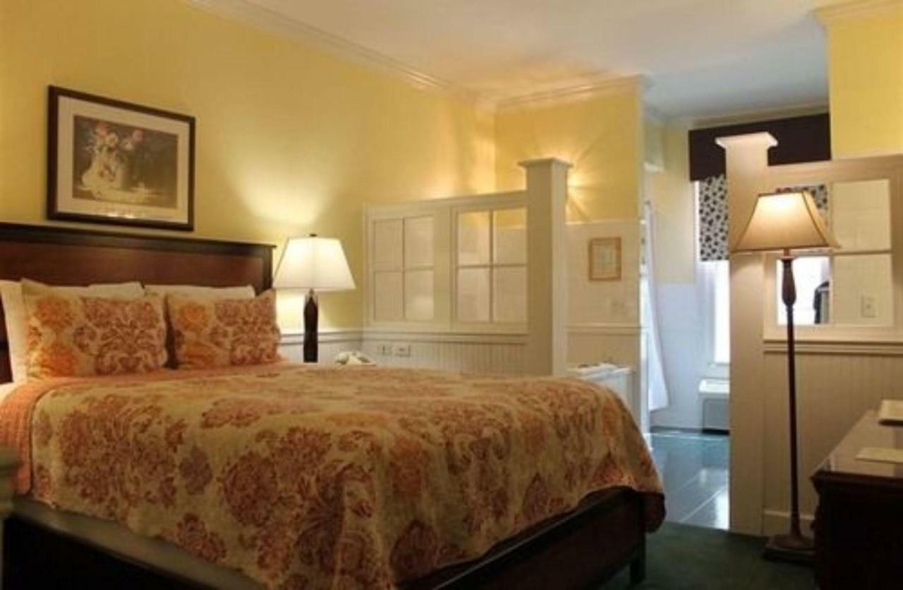 County Clare Inn Milwaukee Ngoại thất bức ảnh